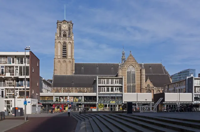 De Laurenskerk in het centrum